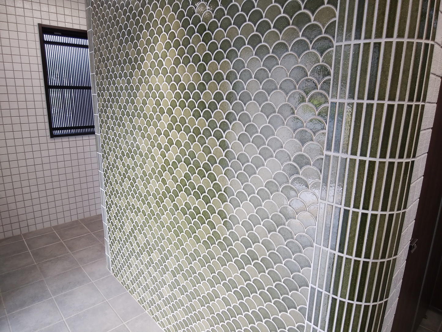 Kaji Hamon - Mittsu Japanese Tiles UAE